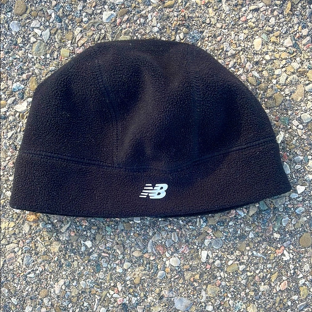 New Balance Black Knit Skull Cap Hat